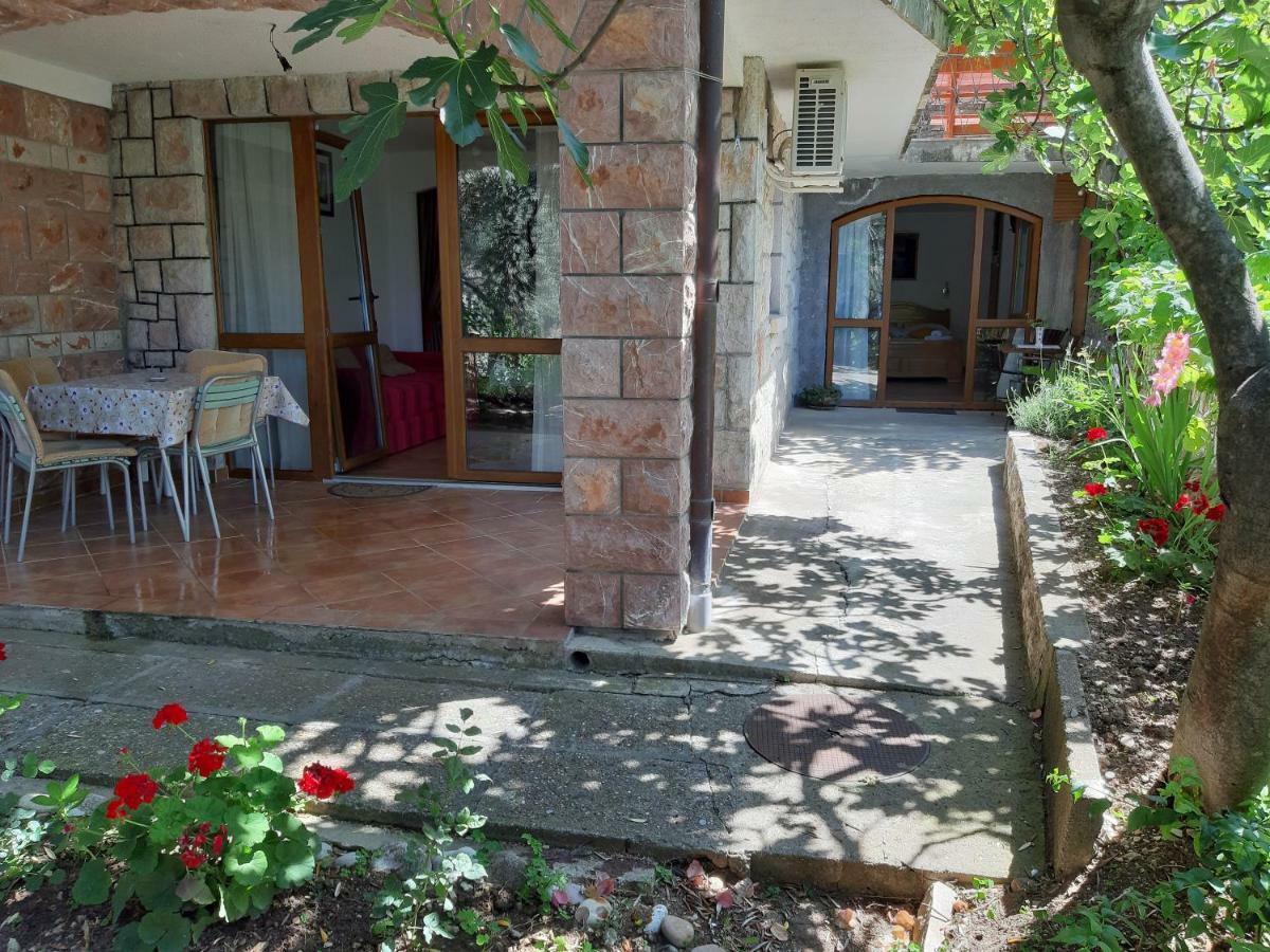 סבטי סטפן Zoro Apartments מראה חיצוני תמונה
