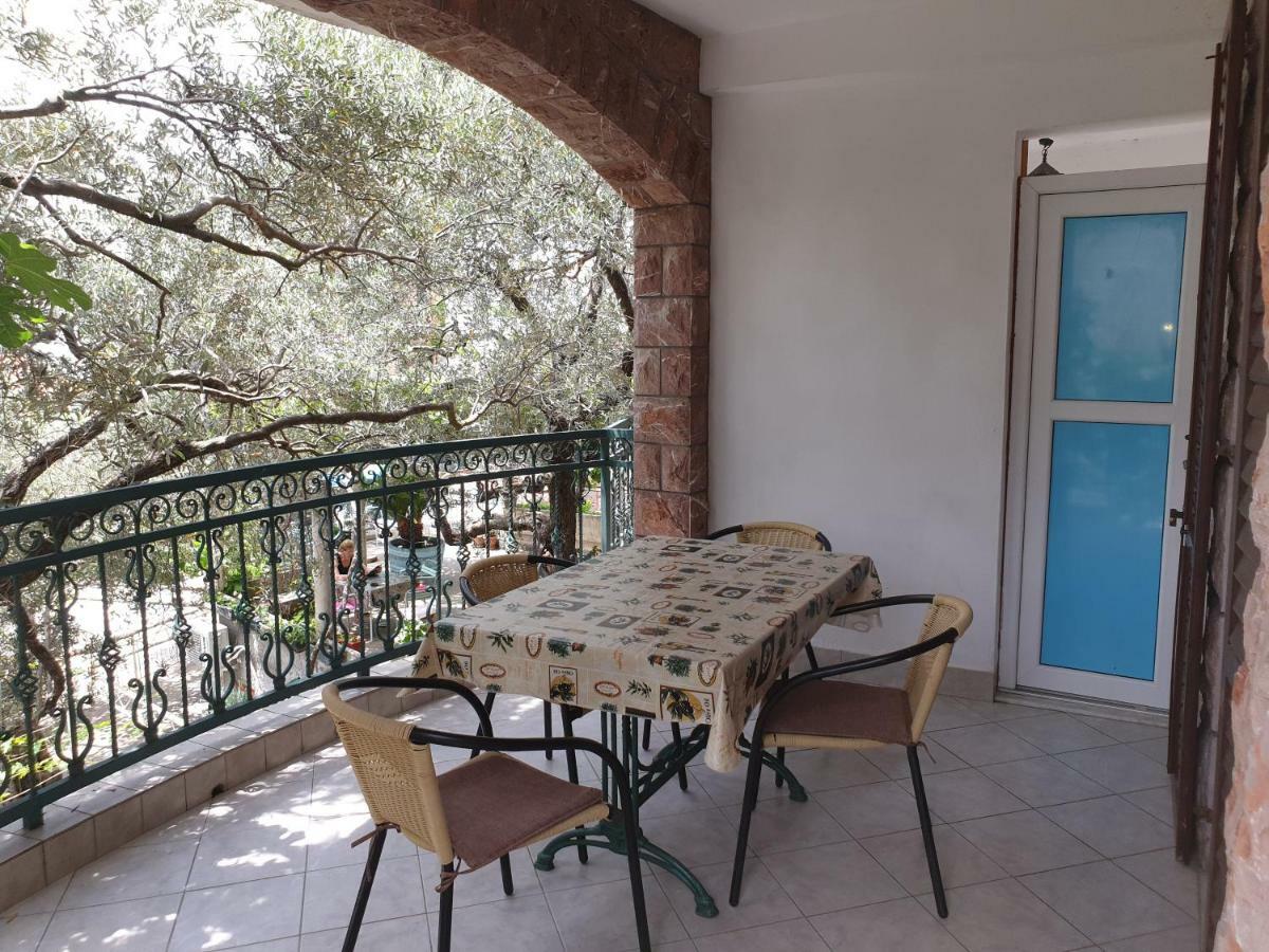 סבטי סטפן Zoro Apartments מראה חיצוני תמונה
