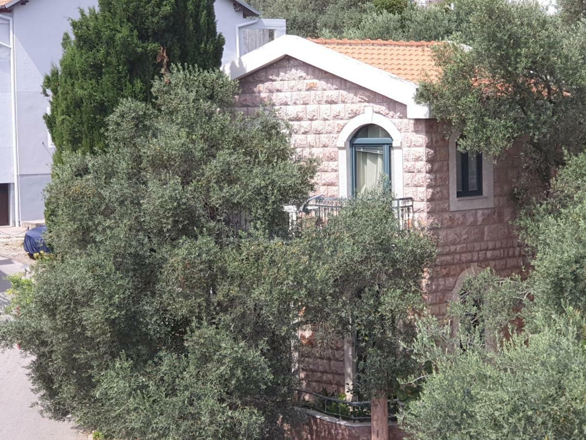 סבטי סטפן Zoro Apartments מראה חיצוני תמונה